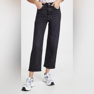 Levi’s Ribcage Straight Ankle Black Jeans